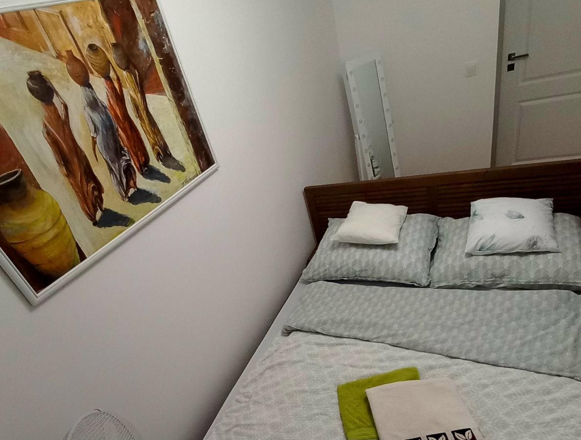 Nice Apartament With Small Tub 바르샤바 외부 사진