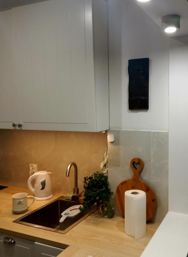 Nice Apartament With Small Tub 바르샤바 외부 사진